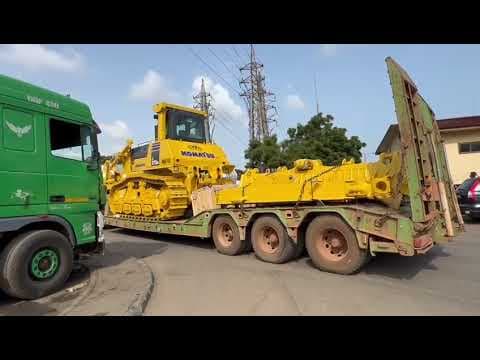 Transport of brand new Komatsu to Wassa site